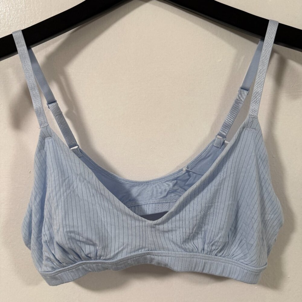 Aerie Light Blue Ribbed V-neck Unlined Wireless Bralette Bra Size M